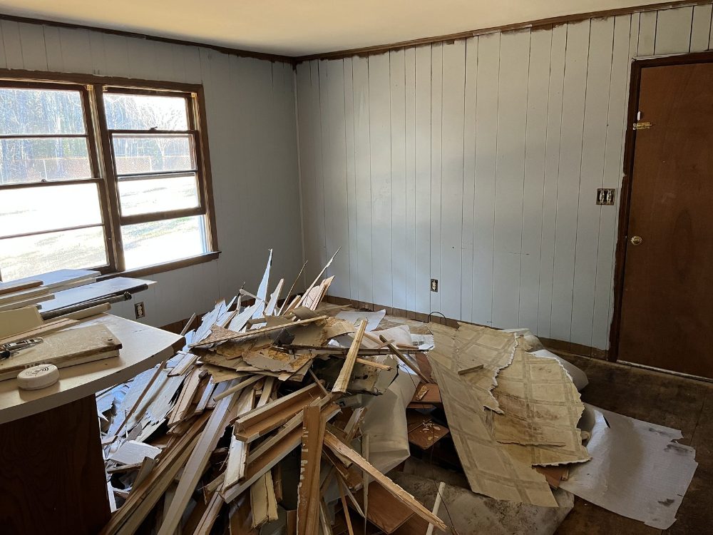 312 Tribble home before renovation — house bought for cash by Tailwind in the Greenville, SC area